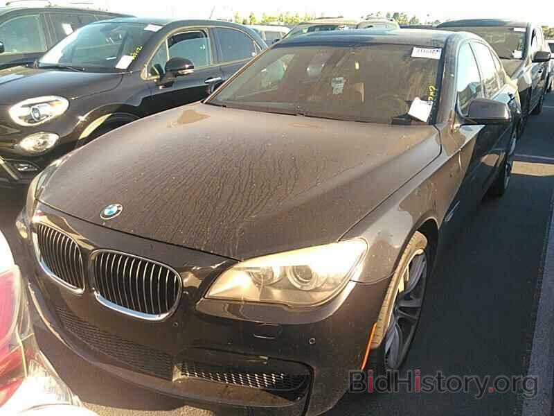 Фотография WBAKA8C50CDS99821 - BMW 7 Series 2012