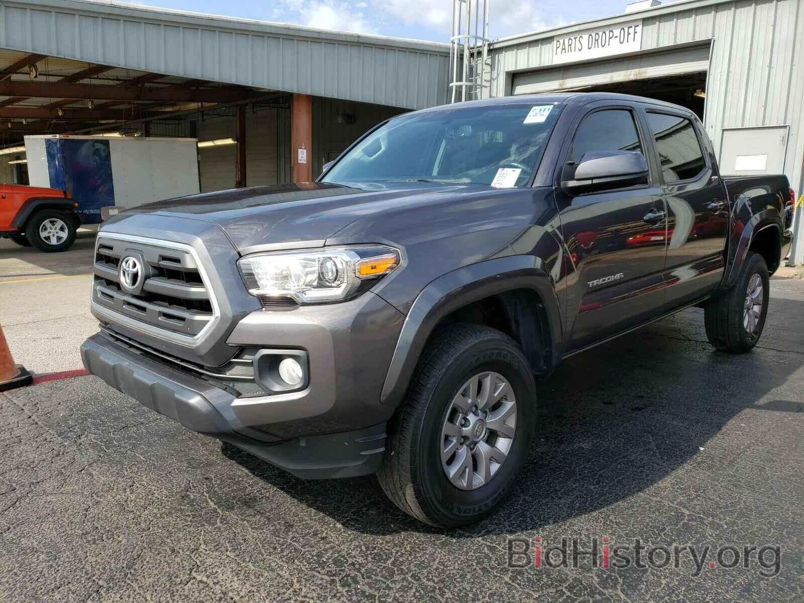 Фотография 5TFAZ5CN3HX038372 - Toyota Tacoma 2017