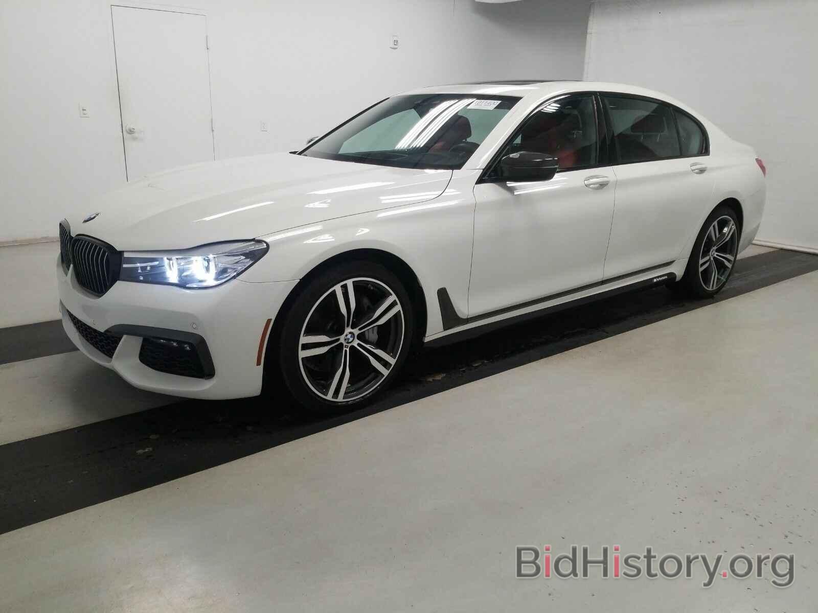 Photo WBA7E2C5XJG741488 - BMW 7 Series 2018