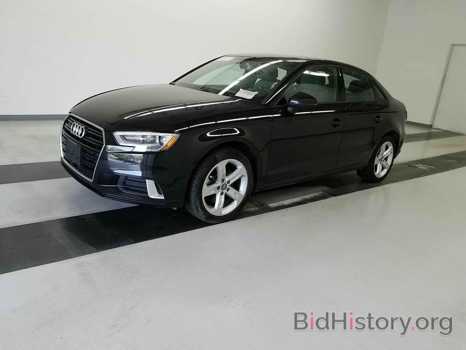 Photo WAUB8GFF4J1035848 - Audi A3 Sedan 2018