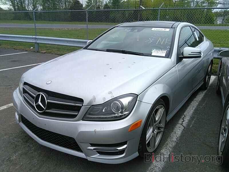 Фотография WDDGJ8JB8EG264694 - Mercedes-Benz C-Class 2014