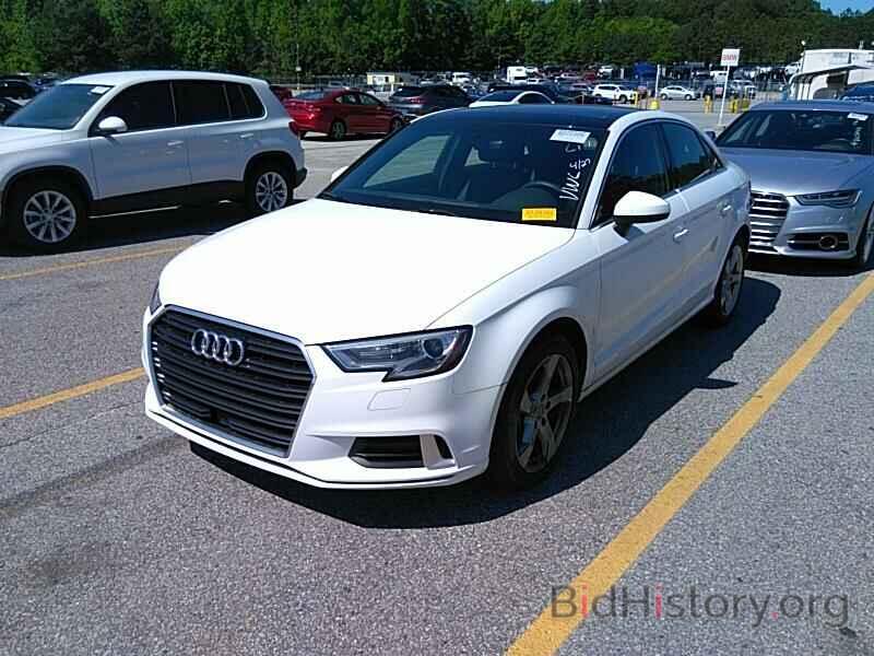 Photo WAUAUGFF2K1022458 - Audi A3 Sedan 2019