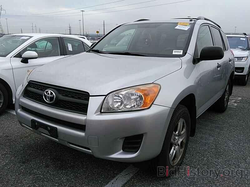 Photo JTMBF4DV4AD022694 - Toyota RAV4 2010