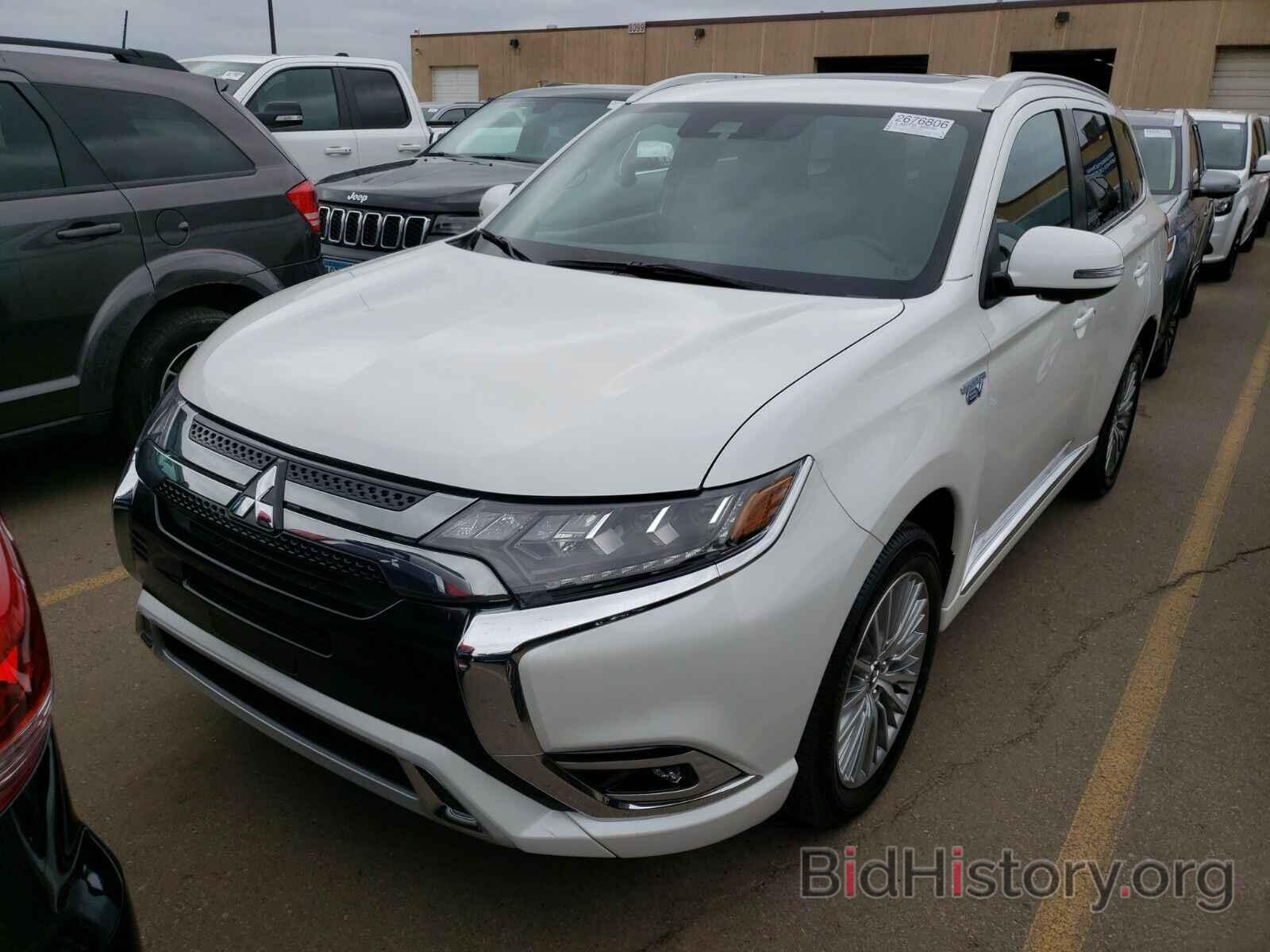 Photo JA4J24A58LZ008745 - Mitsubishi Outlander PHEV 2020