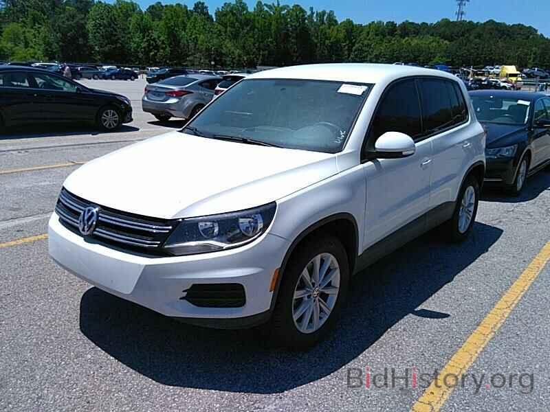 Photo WVGBV7AX0HK052688 - Volkswagen Tiguan Limited 2017