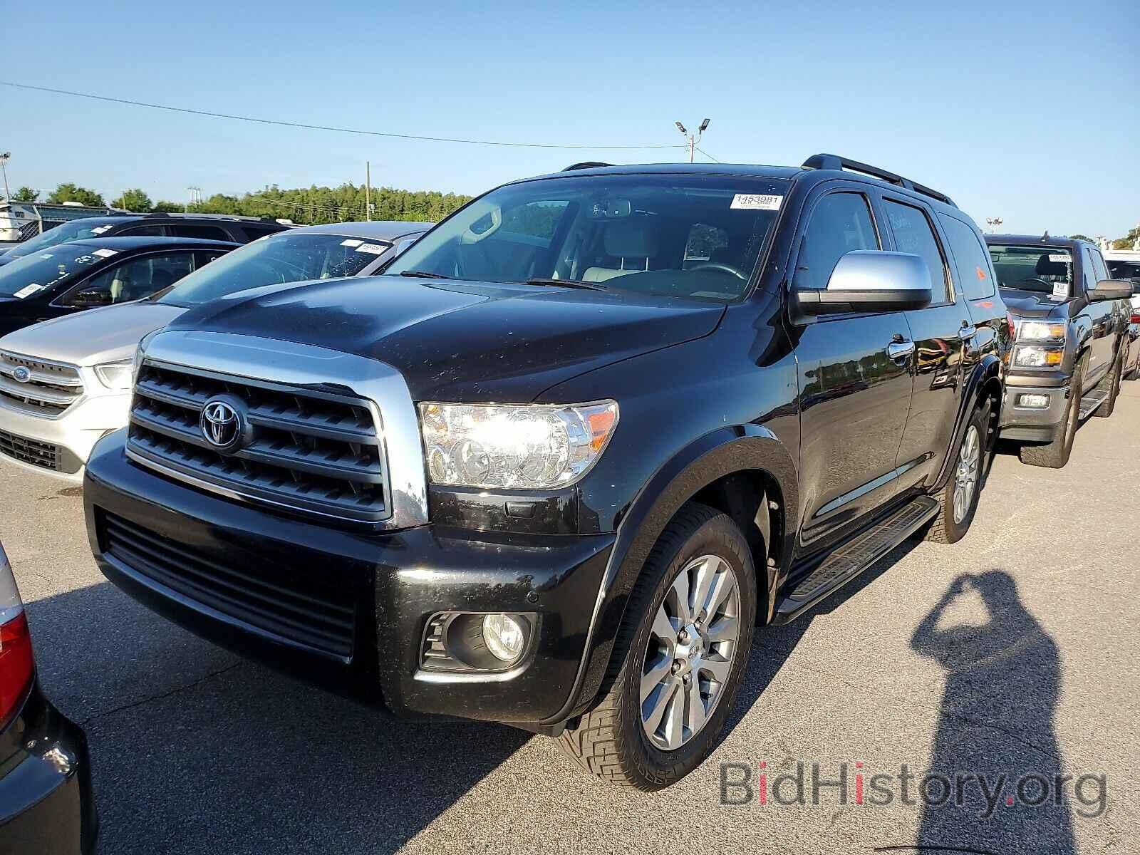 Photo 5TDKY5G11GS062074 - Toyota Sequoia 2016