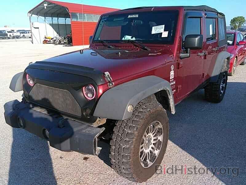 Photo 1J4BA3H11AL185822 - Jeep Wrangler Unlimited 2010