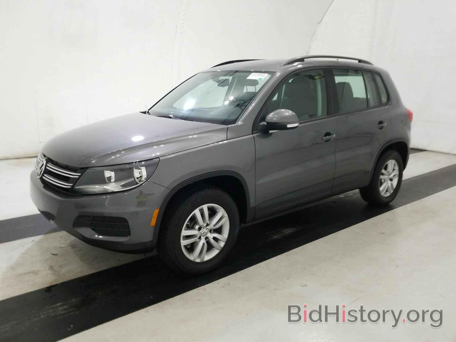 Photo WVGAV7AX5HK030052 - Volkswagen Tiguan 2017