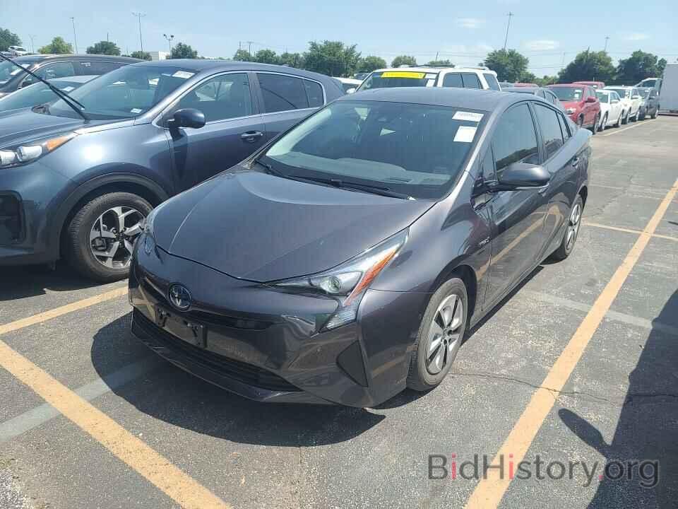 Photo JTDKARFUXJ3054801 - Toyota Prius 2018