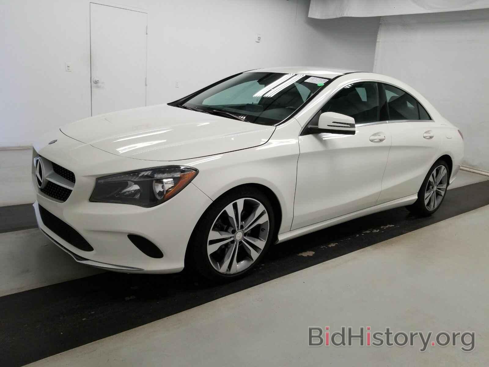 Фотография WDDSJ4EB7HN401766 - Mercedes-Benz CLA 2017