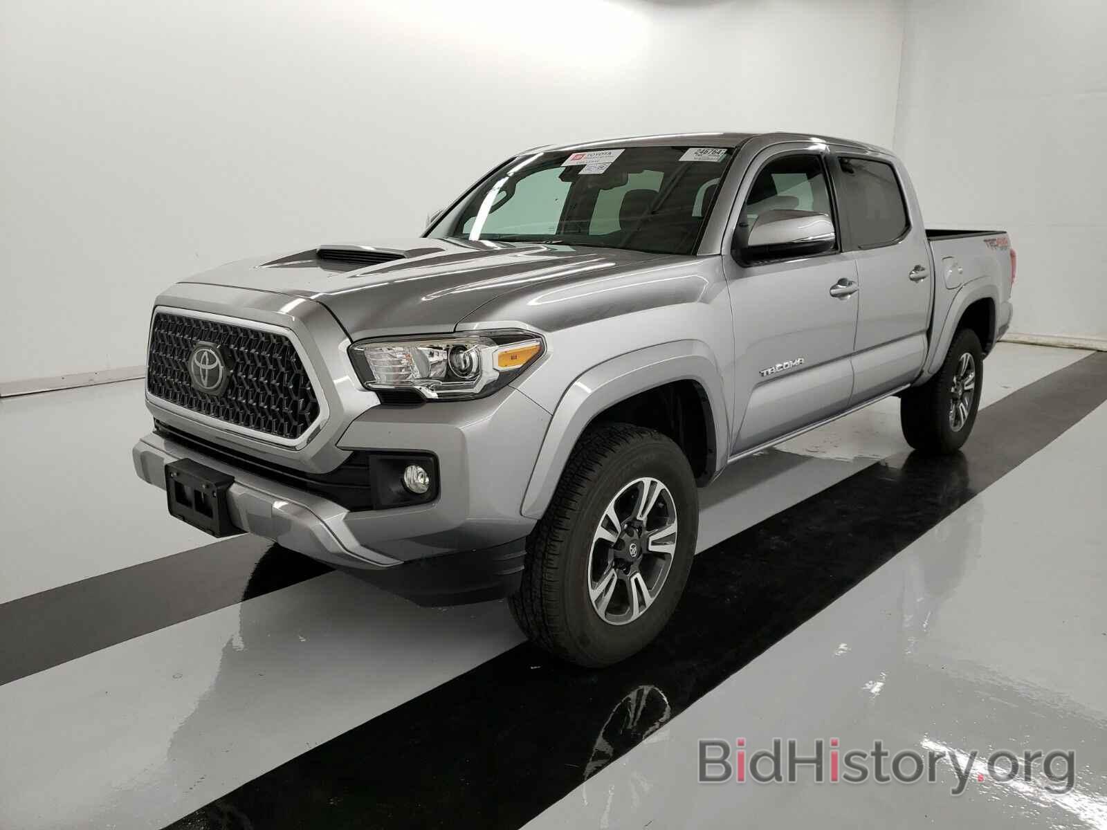 Photo 3TMCZ5AN1JM160073 - Toyota Tacoma 2018