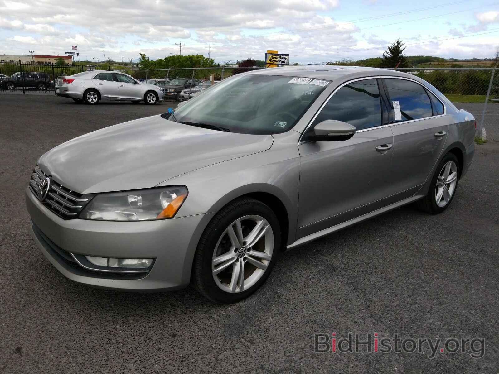 Photo 1VWCN7A30CC107257 - Volkswagen Passat 2012