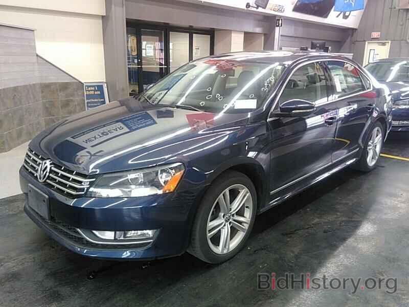 Photo 1VWBN7A31CC090979 - Volkswagen Passat 2012