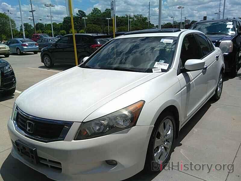 Photo 1HGCP3F80AA023931 - Honda Accord Sdn 2010