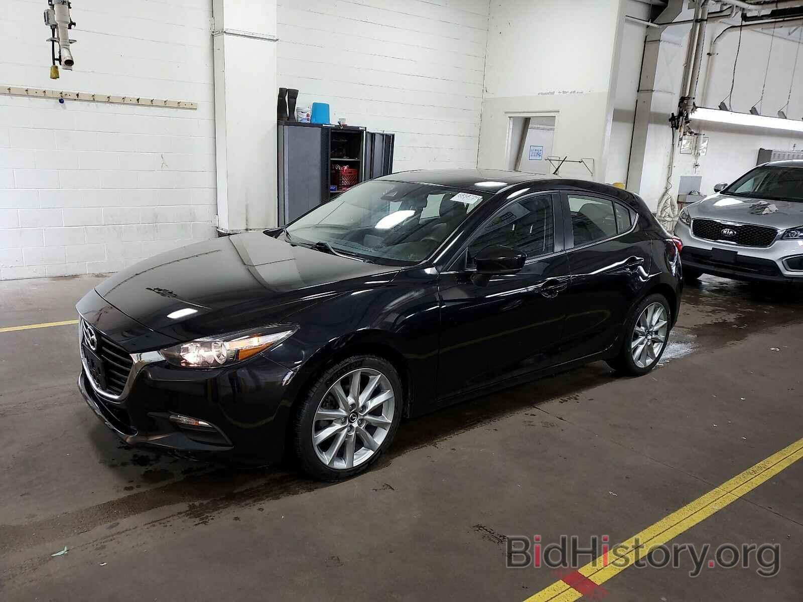 Photo JM1BN1L3XH1125440 - Mazda Mazda3 5-Door 2017