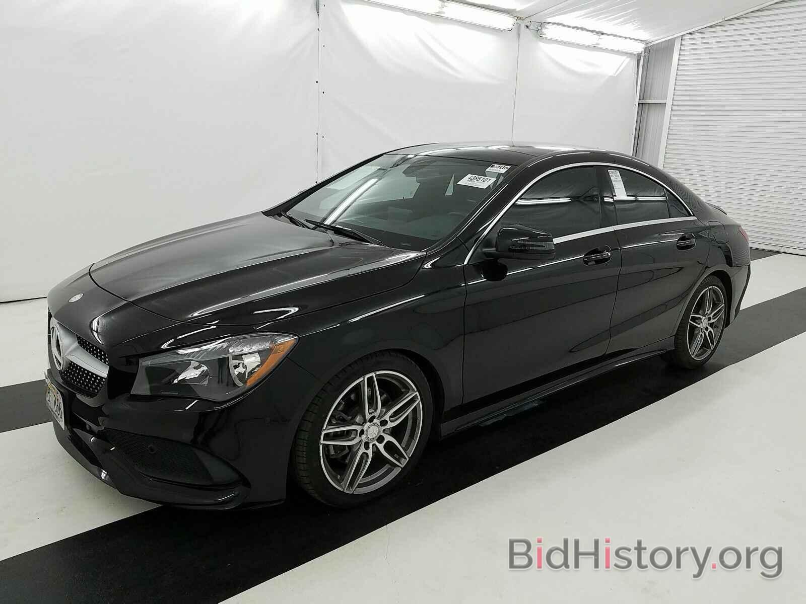 Photo WDDSJ4EB1HN422628 - Mercedes-Benz CLA 2017