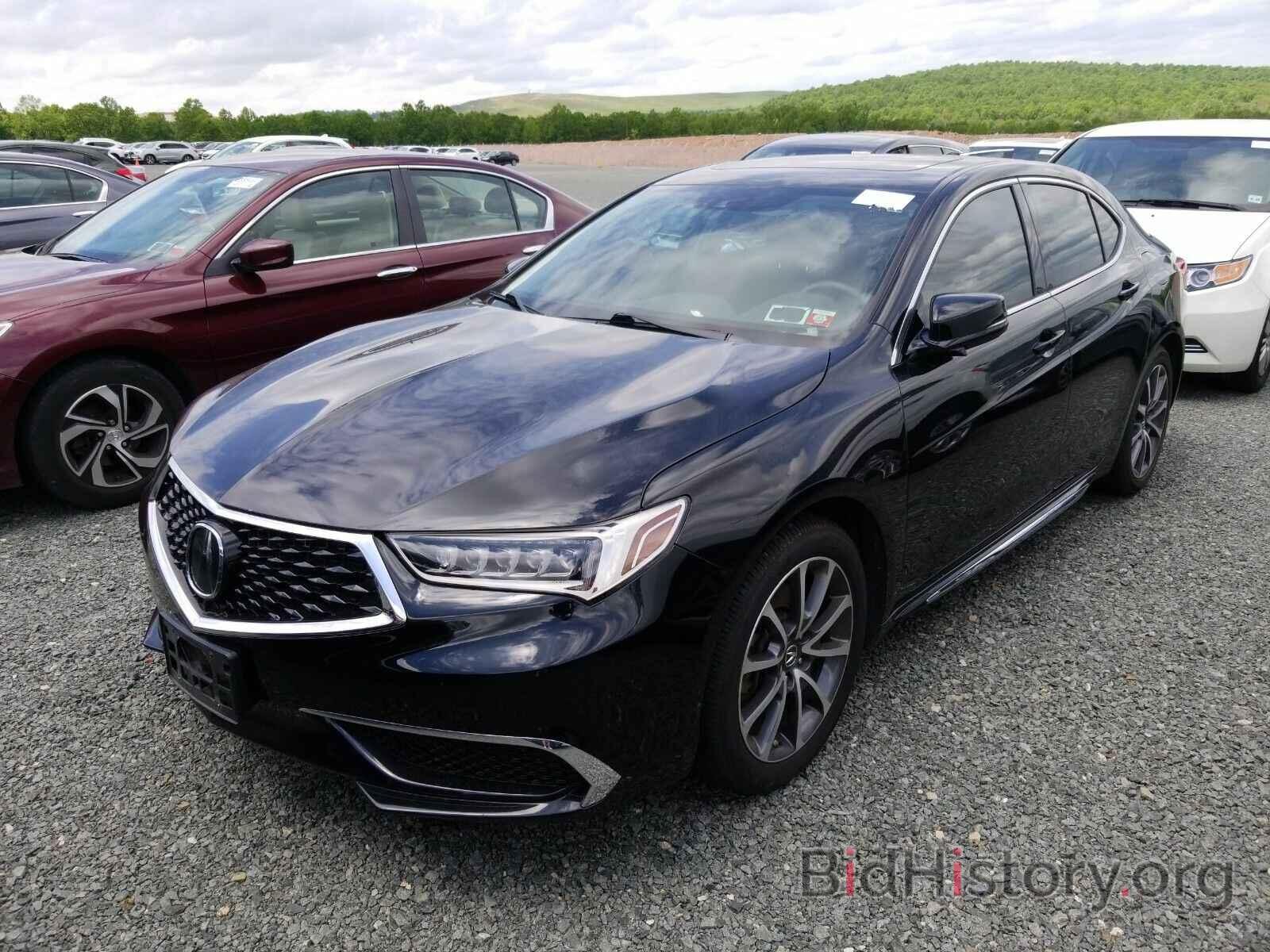 Фотография 19UUB2F57JA003629 - Acura TLX 2018