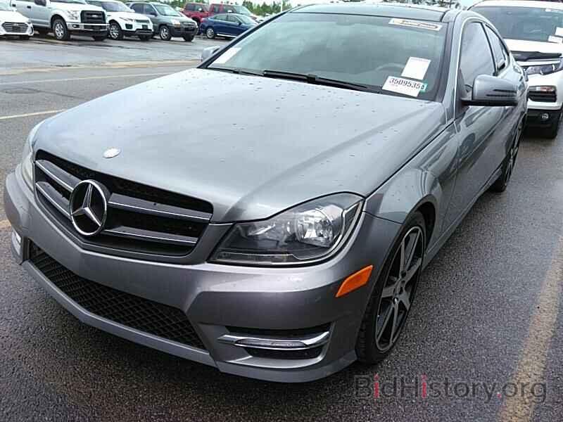 Photo WDDGJ8JB8FG437339 - Mercedes-Benz C-Class 2015