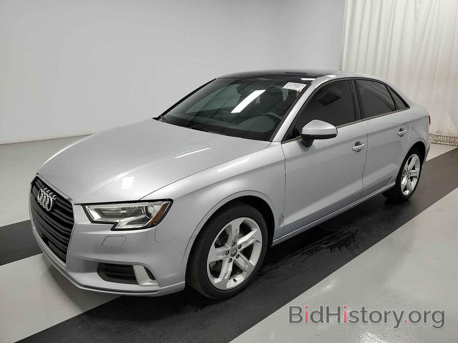 Photo WAUAUGFF7J1029596 - Audi A3 Sedan 2018