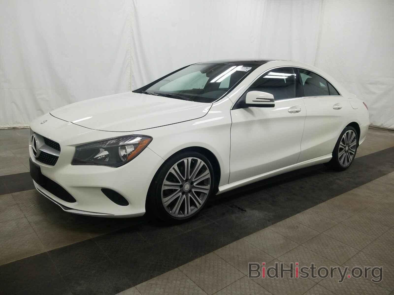 Photo WDDSJ4GB6HN422301 - Mercedes-Benz CLA 2017