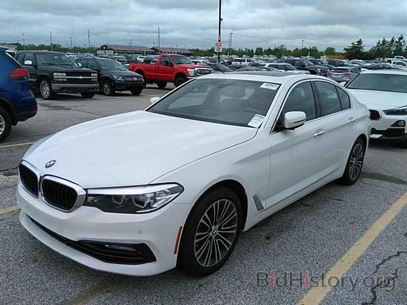 Photo WBAJA7C38HWA69978 - BMW 5 Series 2017