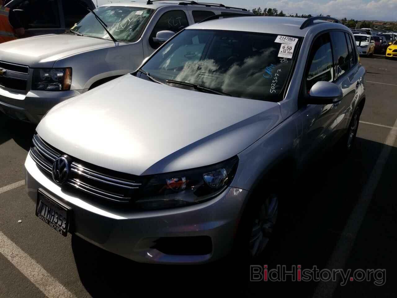 Photo WVGAV7AX6HK013793 - Volkswagen Tiguan 2017