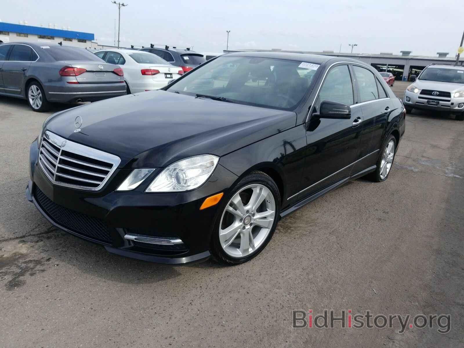 Photo WDDHF5KB4DA733901 - Mercedes-Benz E-Class 2013