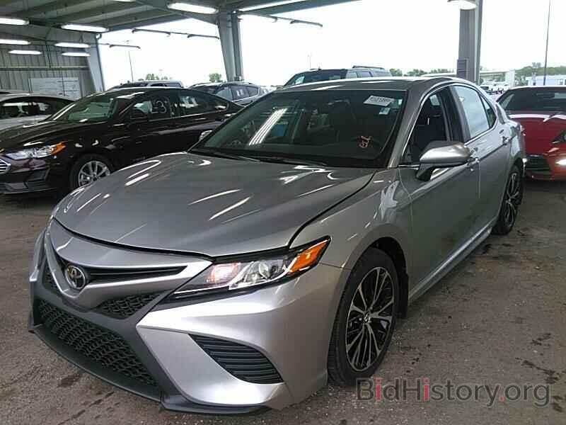 Photo 4T1B11HK9JU091700 - Toyota Camry 2018