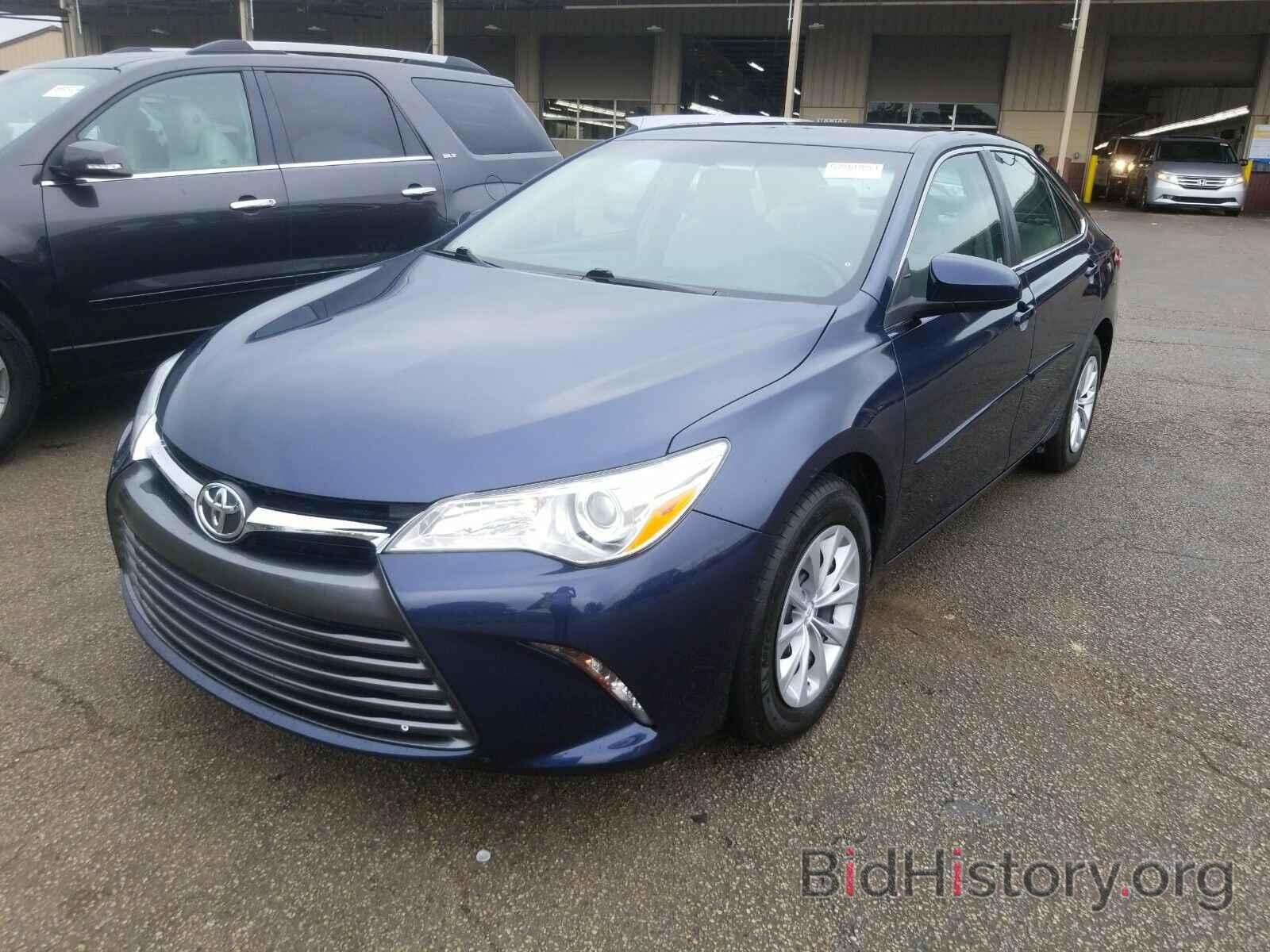 Photo 4T4BF1FK3GR523572 - Toyota Camry 2016