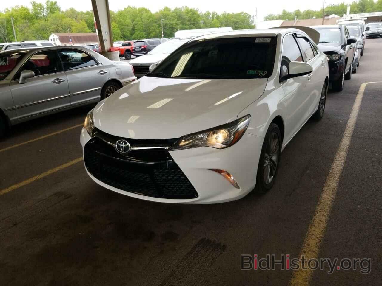 Photo 4T1BF1FK5GU533160 - Toyota Camry 2016