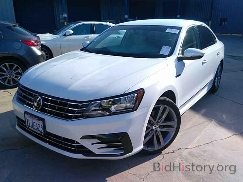 Photo 1VWDT7A39HC014352 - Volkswagen Passat 2017