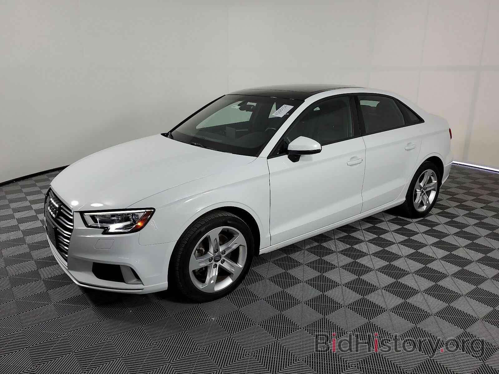 Photo WAUB8GFF4H1022138 - Audi A3 Sedan 2017