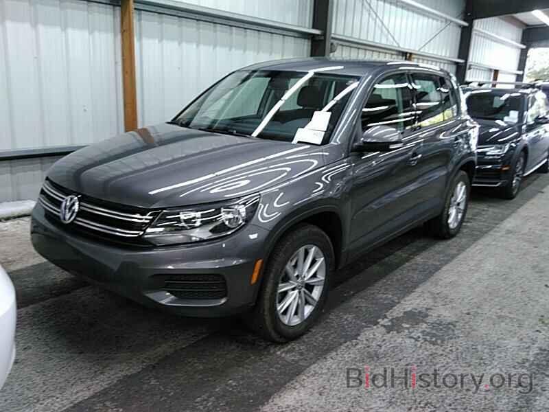 Photo WVGBV7AX5HK051360 - Volkswagen Tiguan Limited 2017