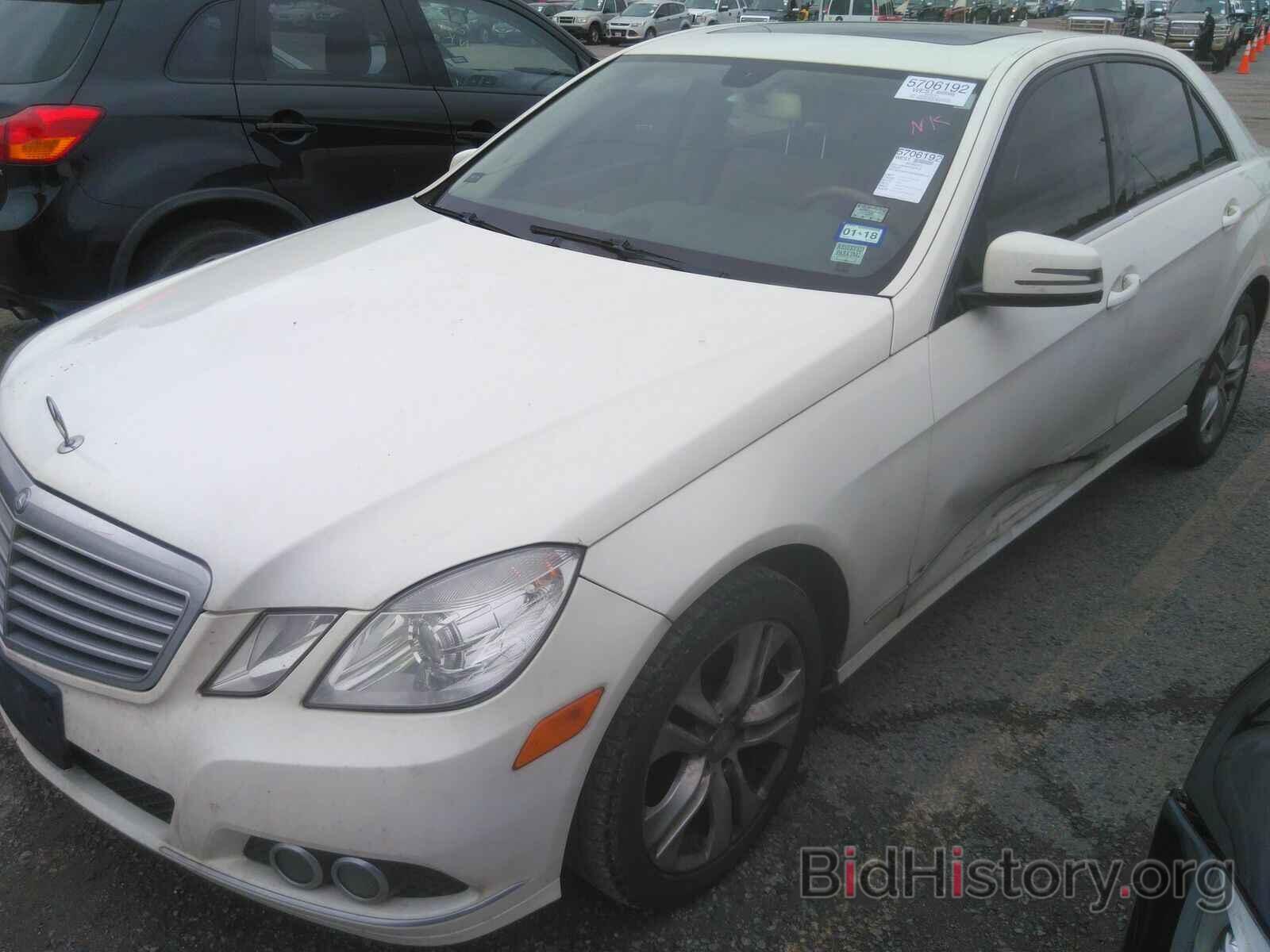 Photo WDDHF5GB7BA345163 - Mercedes-Benz E-Class 2011