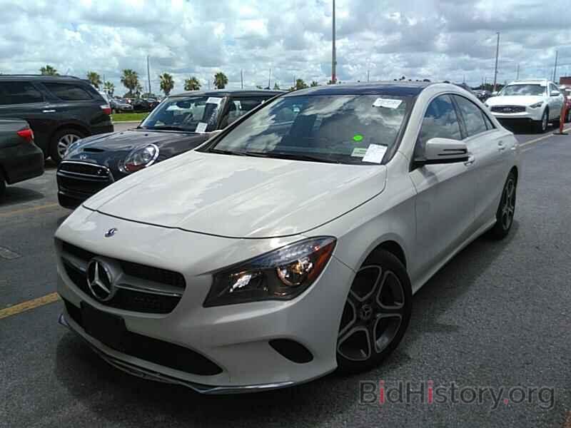 Photo WDDSJ4GB1JN555893 - Mercedes-Benz CLA 2018