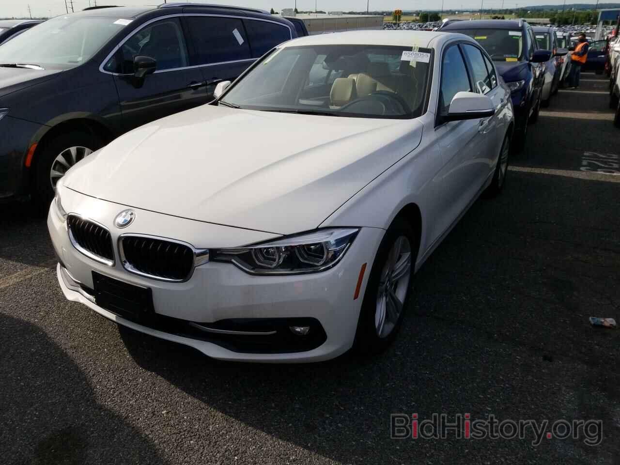 Photo WBA8E5C52JA507693 - BMW 3 Series 2018