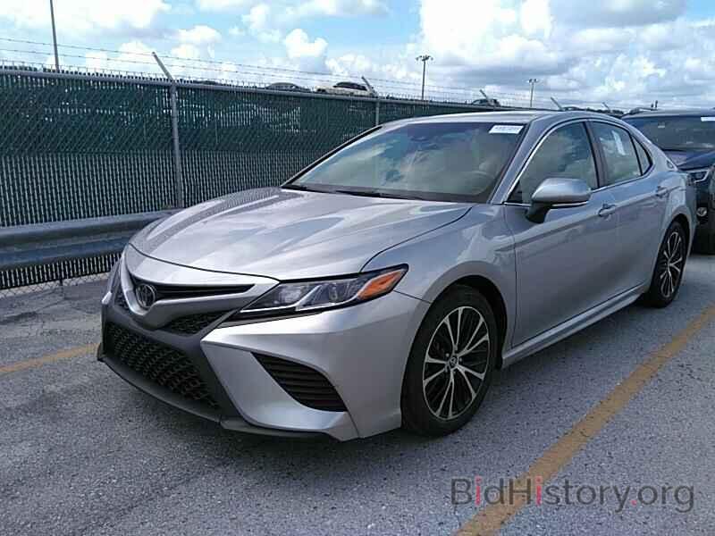 Photo 4T1B11HK5JU018825 - Toyota Camry 2018