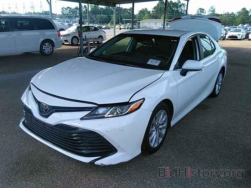 Photo 4T1B11HKXKU225809 - Toyota Camry LE 2019