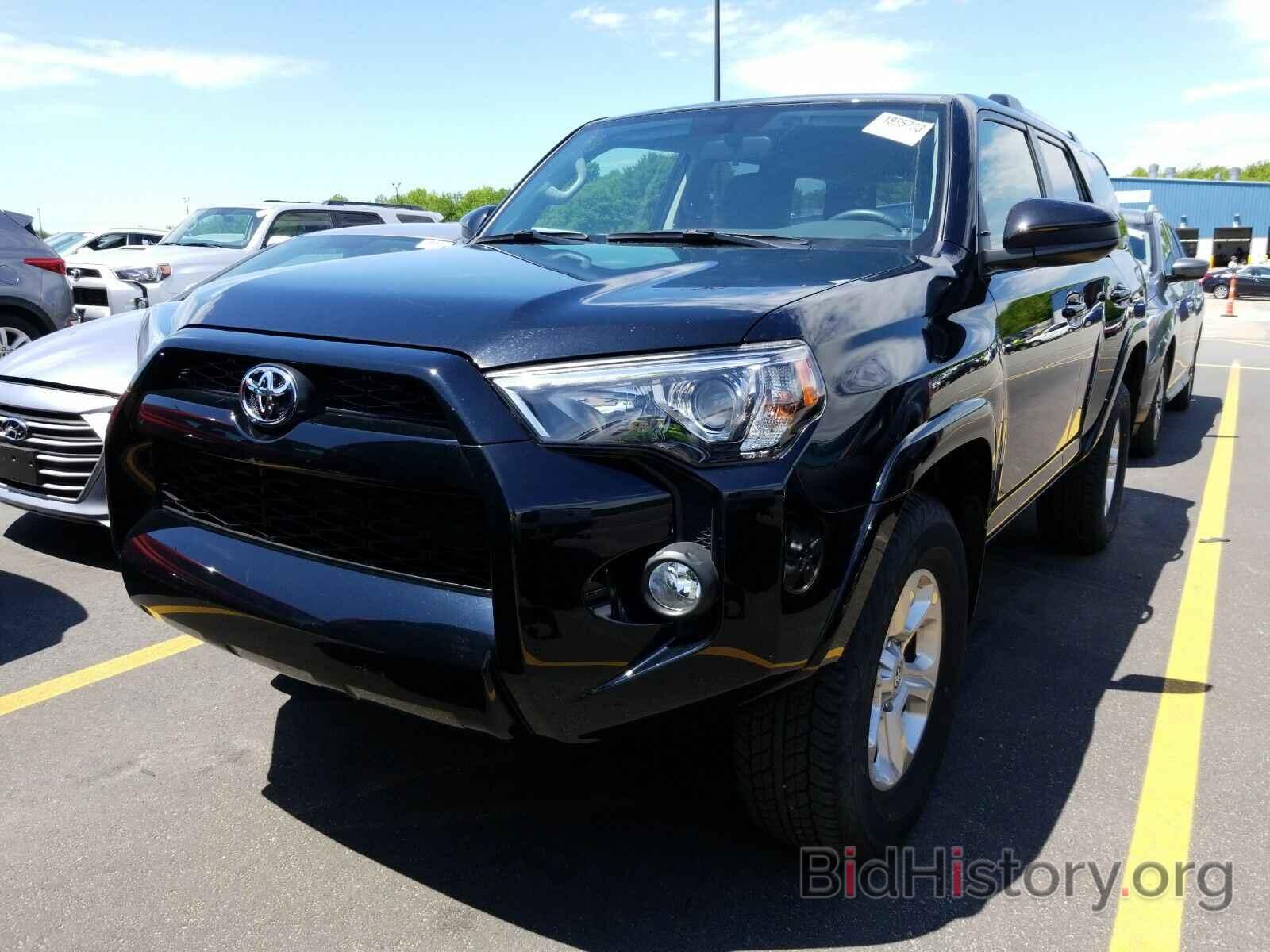 Фотография JTEBU5JR3K5666858 - Toyota 4Runner SR5 2019