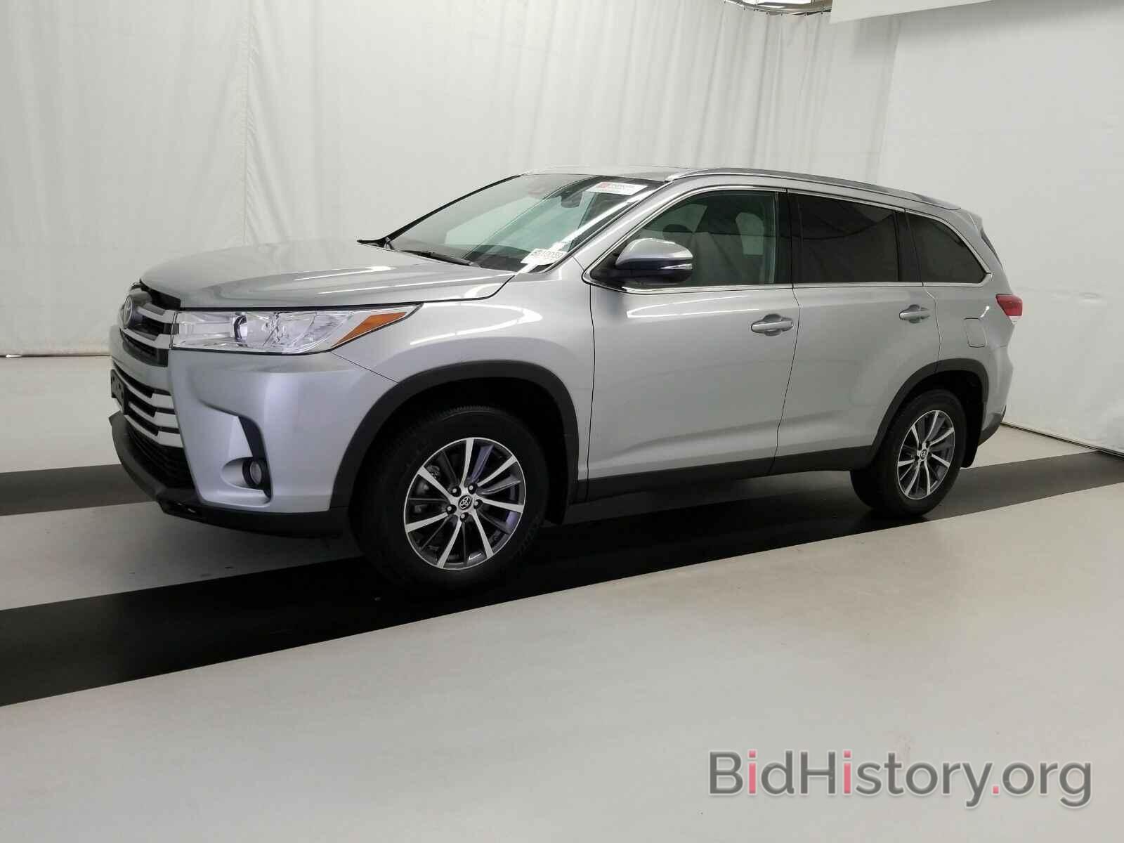 Фотография 5TDJZRFH2KS739804 - Toyota Highlander 2019