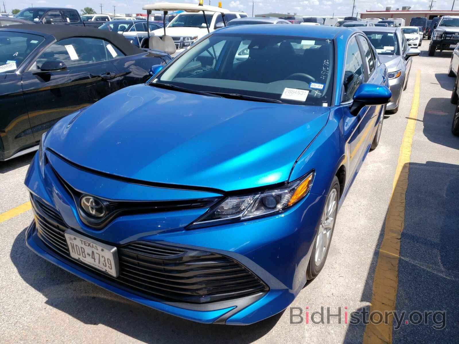 Photo 4T1B11HK9KU265993 - Toyota Camry LE 2019