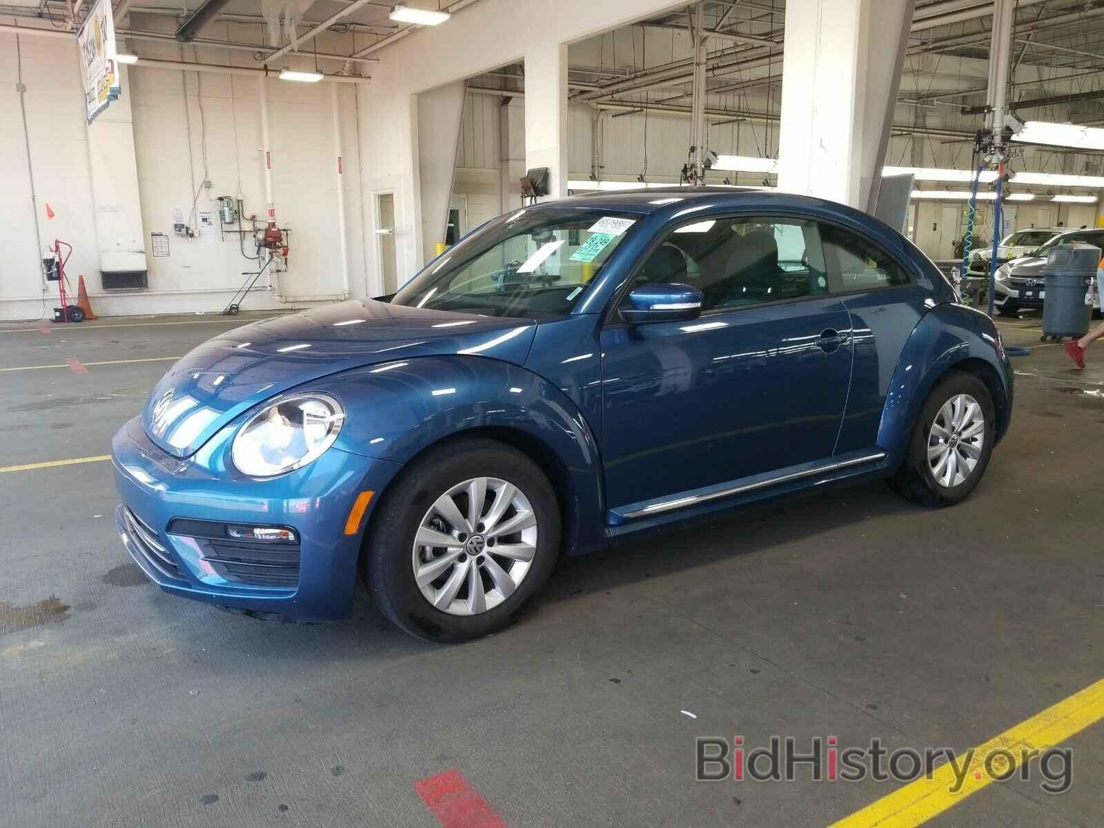 Photo 3VWFD7AT0KM708164 - Volkswagen Beetle 2019
