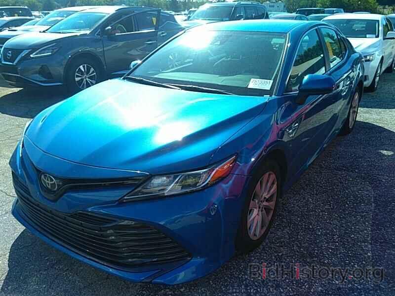 Photo 4T1B11HK3KU227885 - Toyota Camry LE 2019