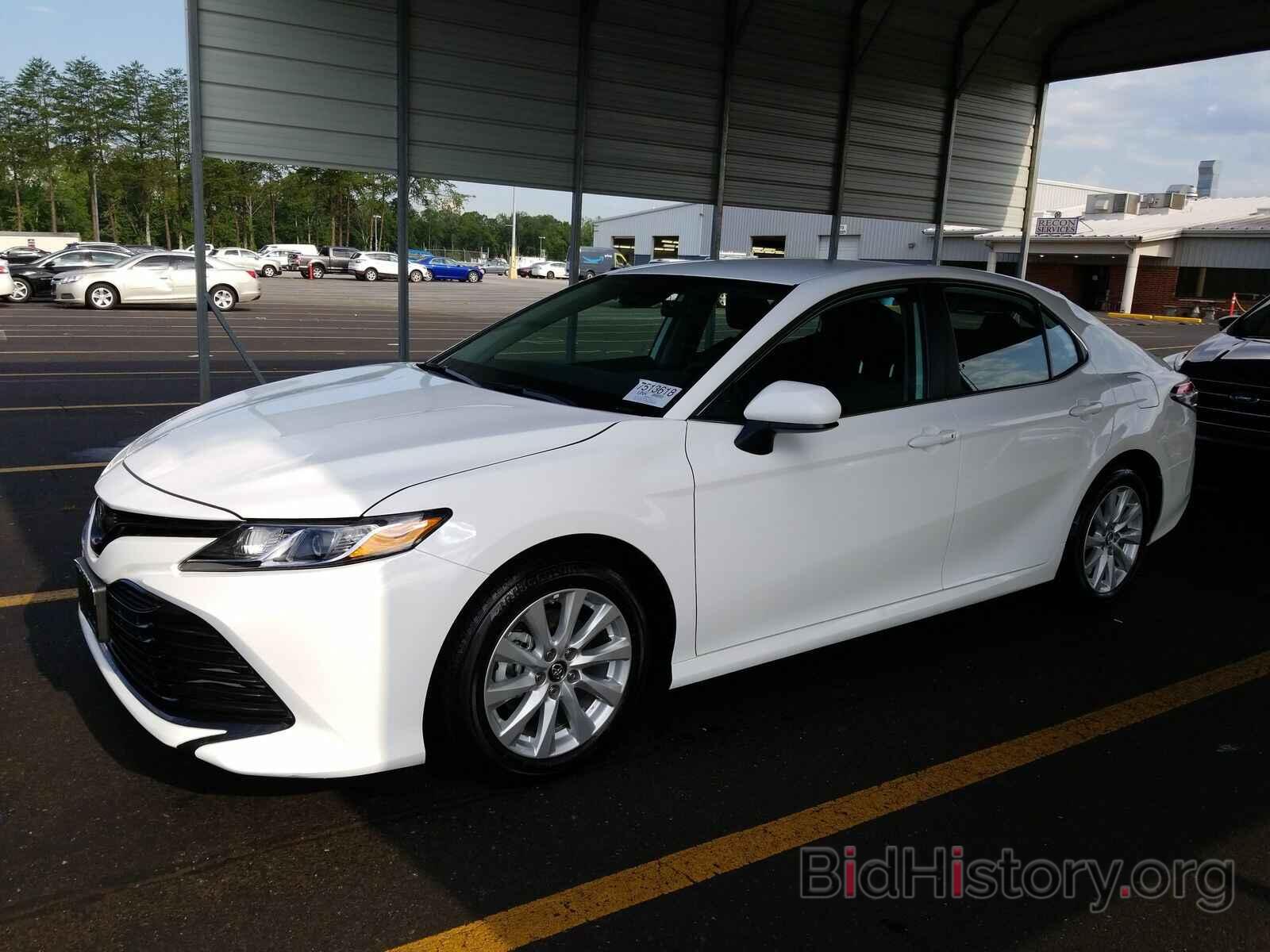 Photo 4T1B11HK9KU266366 - Toyota Camry LE 2019