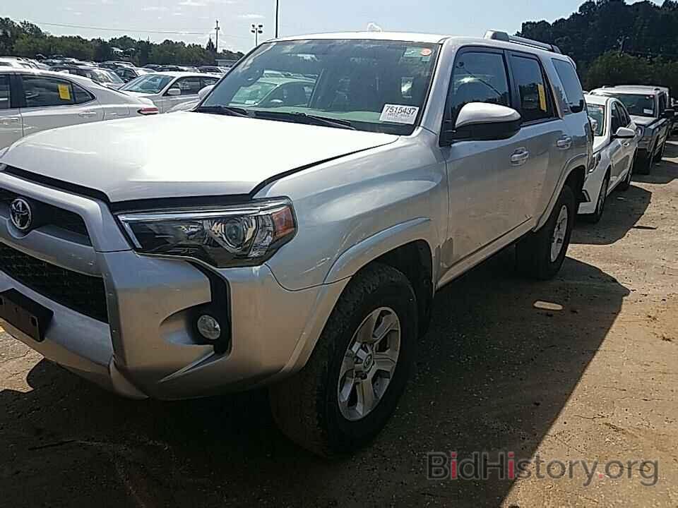 Photo JTEBU5JRXK5660233 - Toyota 4Runner SR5 2019