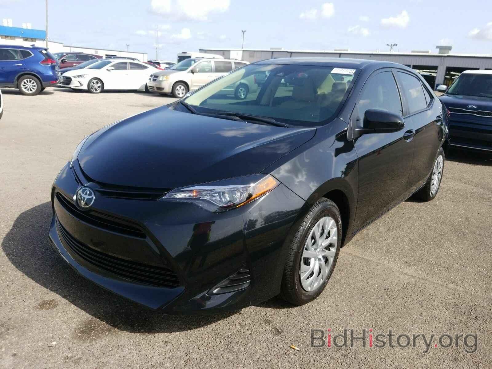 Photo 2T1BURHE3KC182772 - Toyota Corolla LE 2019