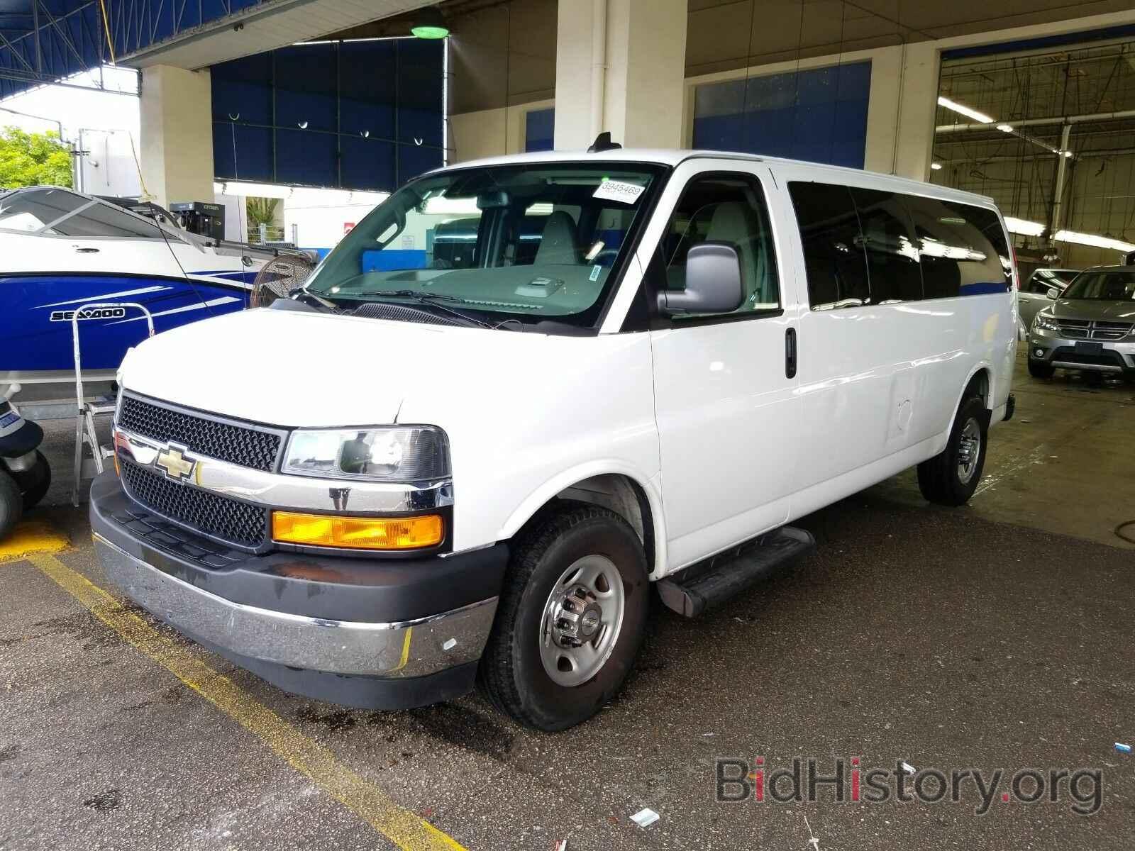 Photo 1GAZGPFP3K1164915 - Chevrolet Express Passenger 2019