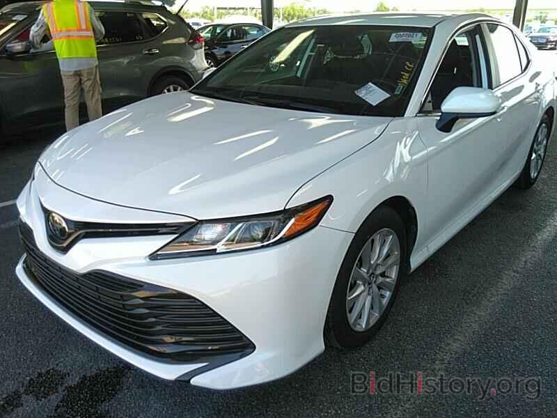 Photo 4T1B11HK6KU706754 - Toyota Camry LE 2019