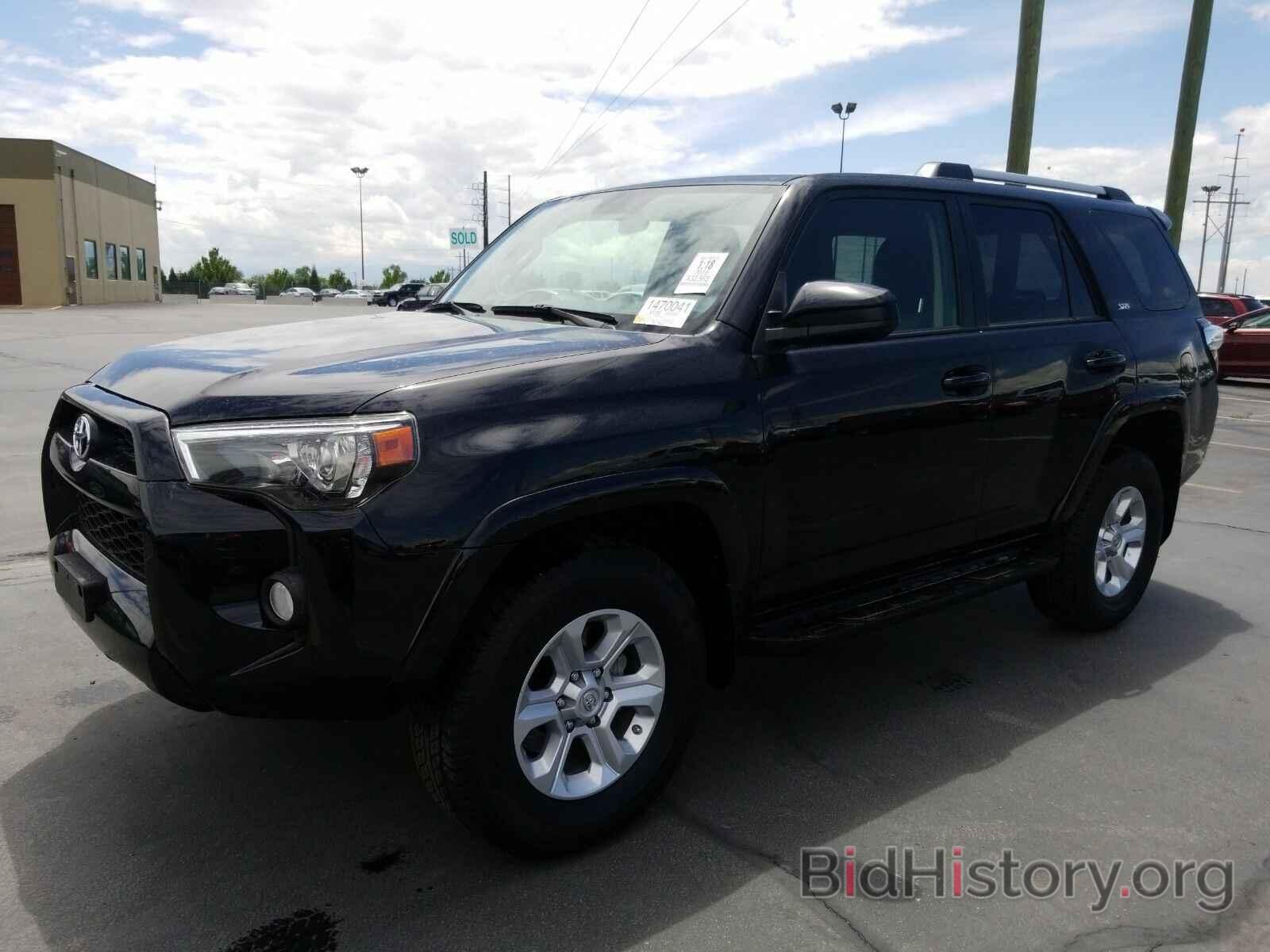 Photo JTEBU5JR9K5672793 - Toyota 4Runner SR5 2019