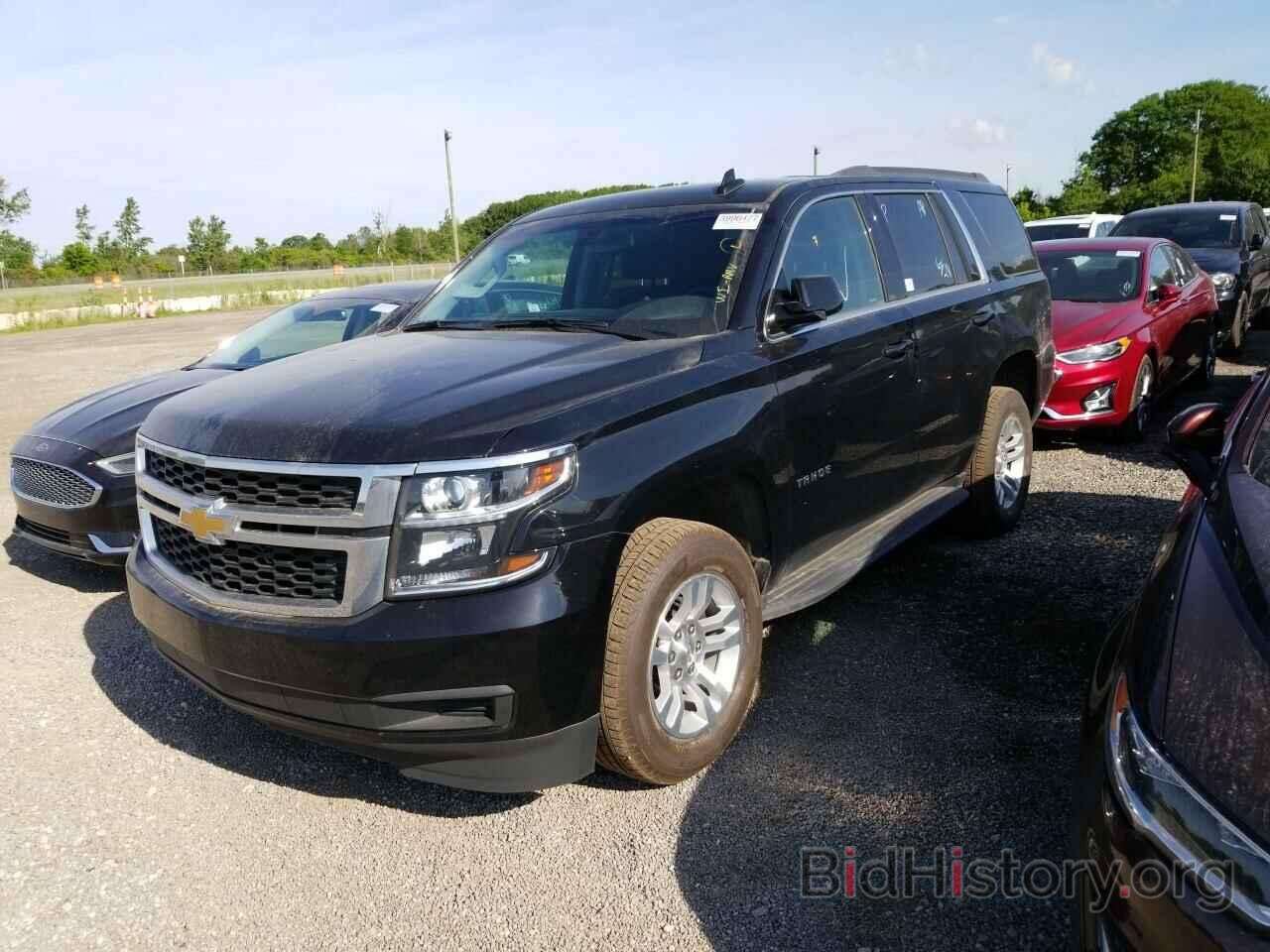 Photo 1GNSKAKC9KR355514 - Chevrolet Tahoe 2019